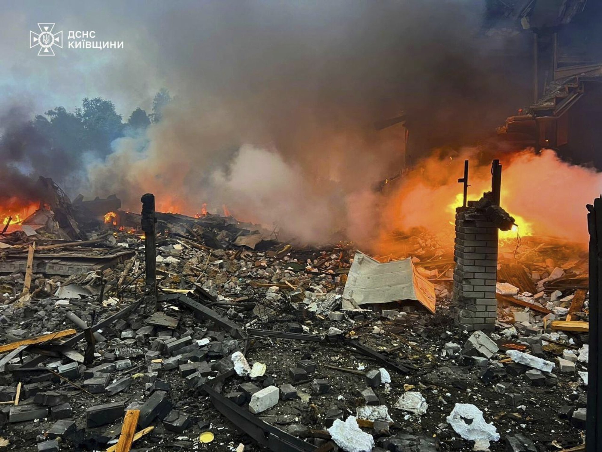 ukraine kiev un poste de commandement russe touche dans le donetsk