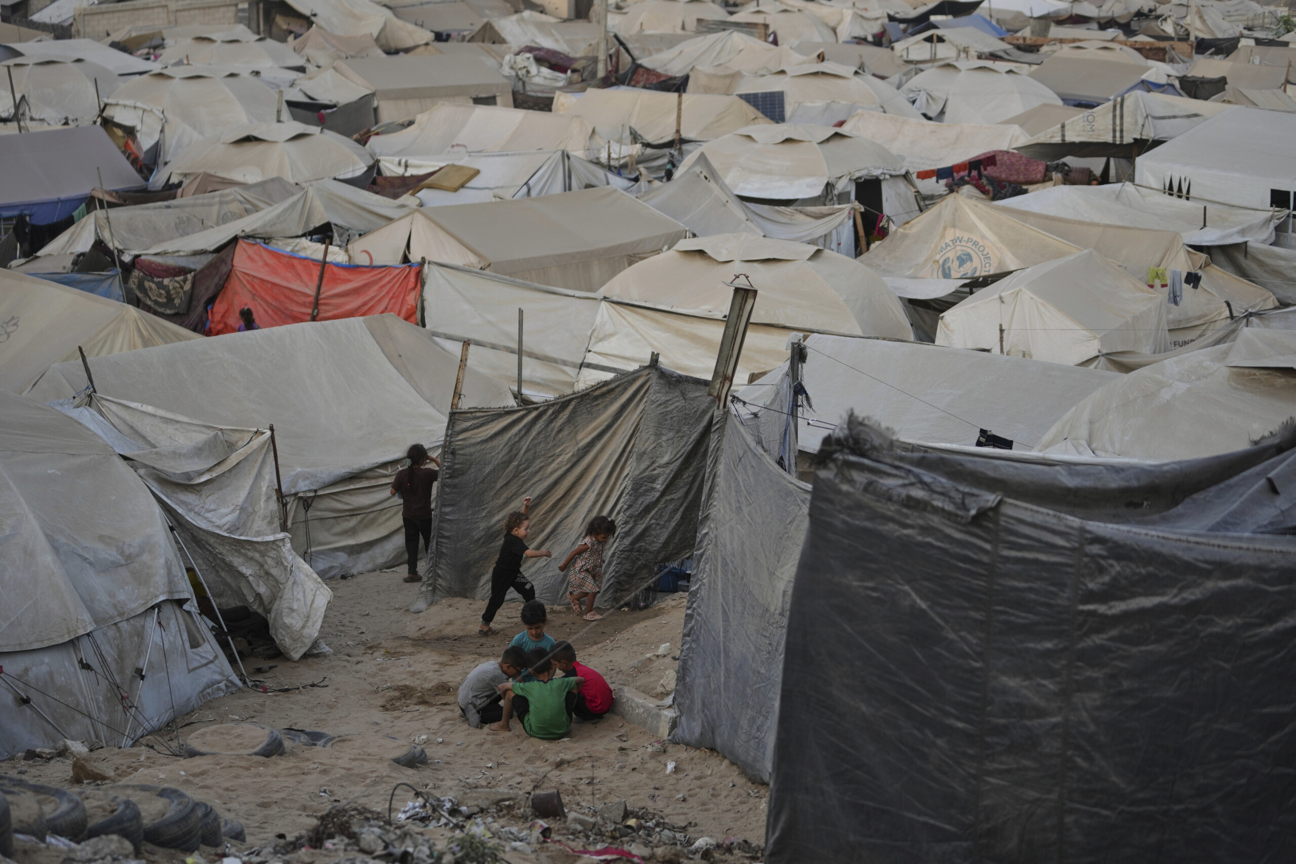 moyen orient ce soir 31 enfants de gaza arrivent en italie meloni suit loperation scaled