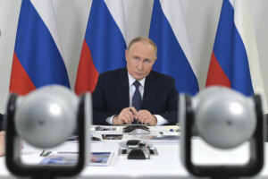 ukraine kremlin les pourparlers trump poutine pourraient durer 6 a 7 heures