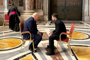 ukraine selon le new york times trump sentretiendra lundi avec zelensky au sujet dune eventuelle cession de territoires