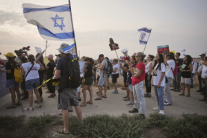 moyen orient greve en israel les proches des otages denoncent lobstination du gouvernement