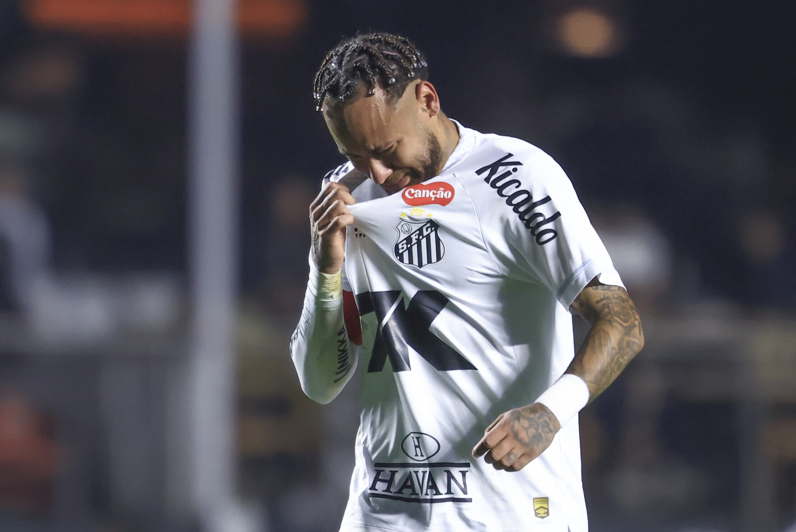 football neymar en larmes apres la defaite 6 0 contre vasco da gama une honte scaled