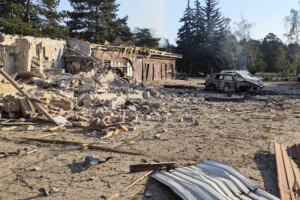 ukraine dans la nuit la russie a lance une attaque avec 4 missiles et 140 drones