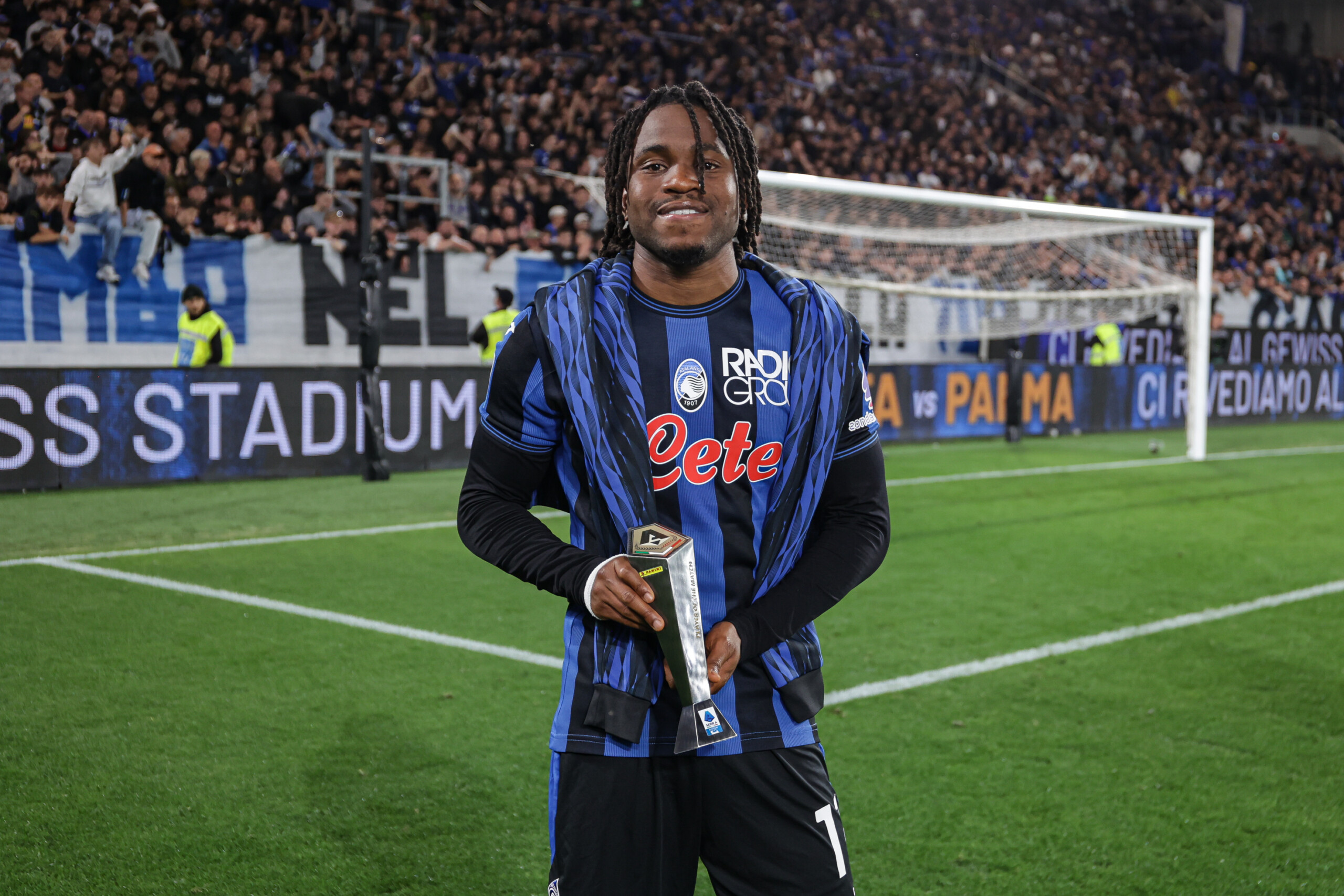 football atalanta lookman sentrainera seul jusqua la fin du mercato scaled
