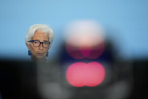 bce lagarde economie resiliente mais ralentissement de la croissance en raison des droits de douane