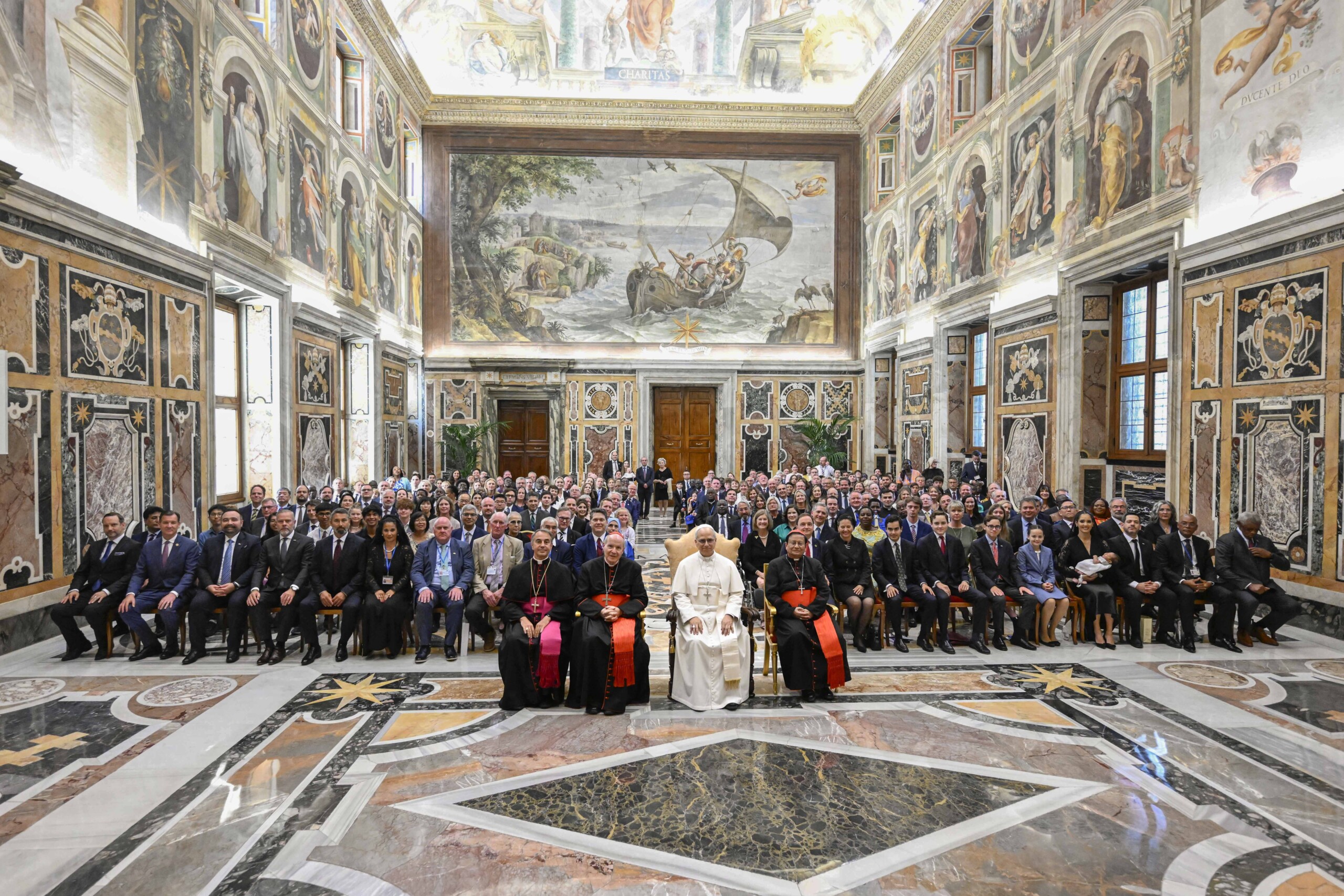 le pape personne ne peut contraindre des peuples a lexil force scaled