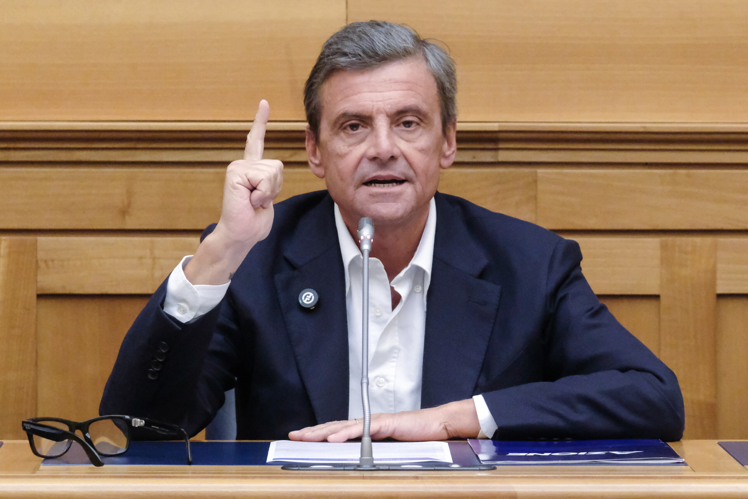 regionales calenda azione ne soutient ni les candidats du m5s ni ceux du pd qui se plient aux cinq etoiles scaled