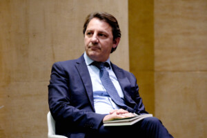 regionales en calabre la gauche officialise la candidature de tridico a la presidence