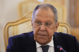 ukraine lavrov poutine veut poursuivre les negociations a istanbul avant de rencontrer zelensky