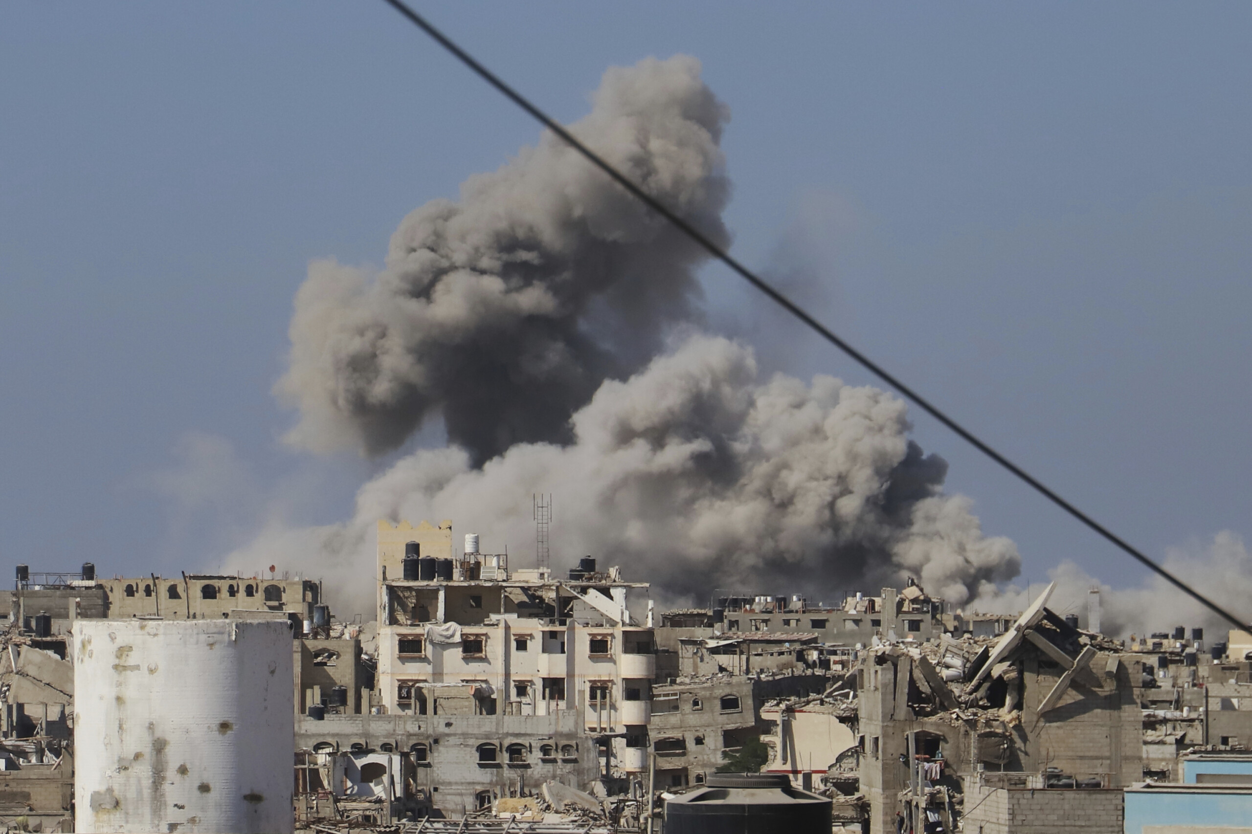 moyen orient selon les medias quatre journalistes ont ete tues lors dun raid de larmee israelienne sur lhopital nasser scaled