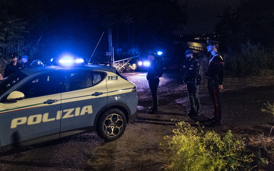 rimini un jeune homme de 27 ans arrete pour violences sexuelles sur mineurs lors dun camp de football