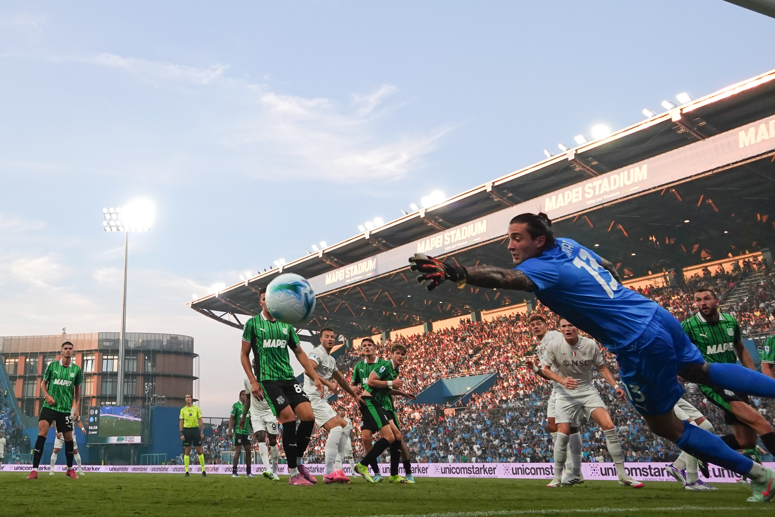 football serie a selon les bookmakers pisa verone et sassuolo en danger de relegation scaled
