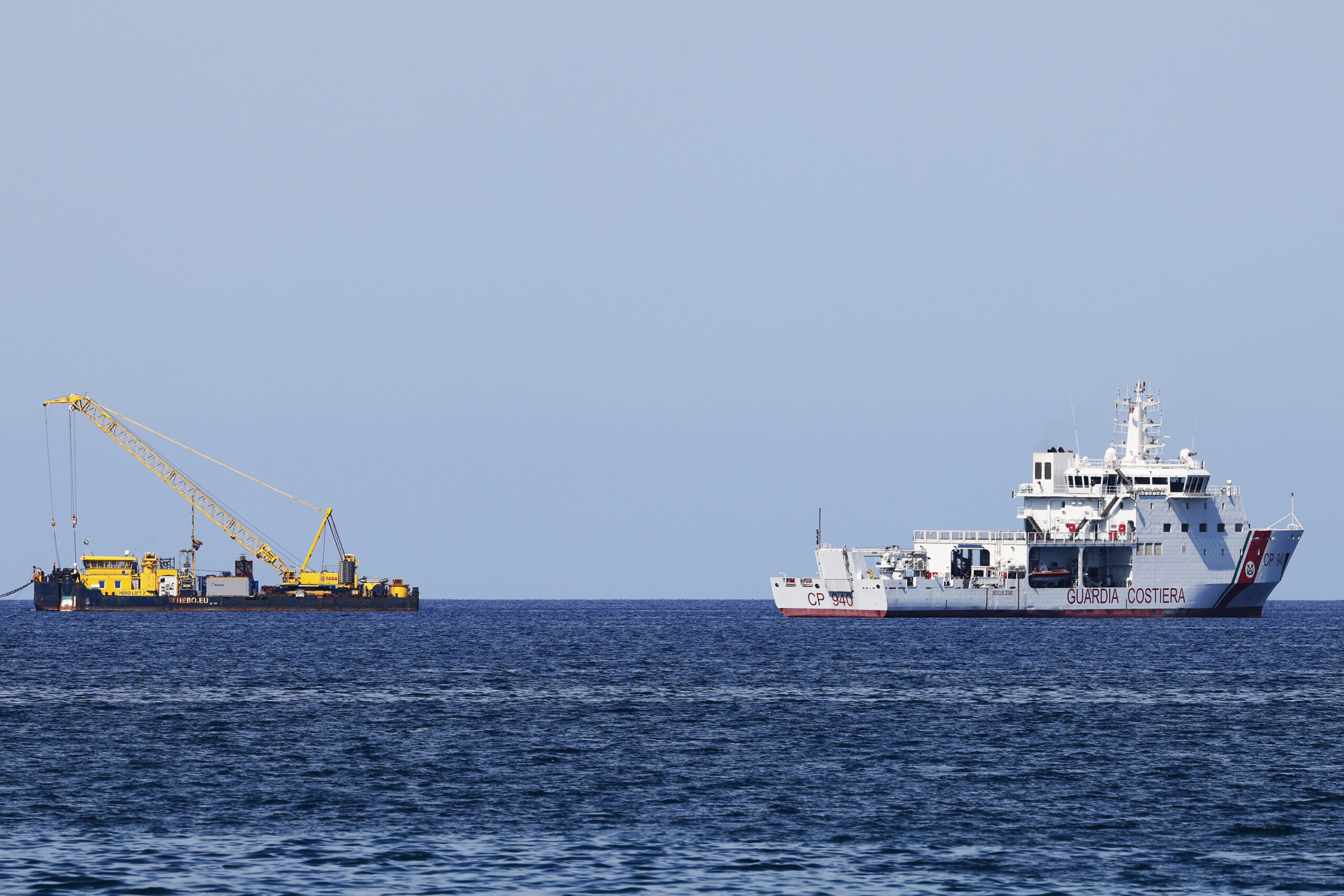 genes garde cotes arret dun bateau a moteur pour violation de la reglementation environnementale scaled