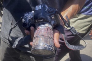 moyen orient idf raid sur lhopital nasser pour detruire une camera de hamas