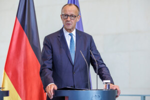 allemagne merz le nouveau service militaire un signal pour les allies la russie reste une menace