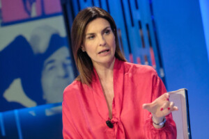 violence contre les femmes moretti pd nous sommes toutes utilisees comme monnaie dechange il faut denoncer