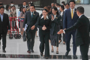 thailand la cour constitutionnelle destitue la premiere ministre shinawatra