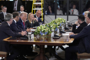 ukraine ft trump a propose des forces de paix chinoises pour surveiller le front
