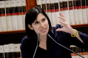 moyen orient schlein le gouvernement nous met du mauvais cote de lhistoire