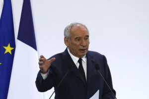 palazzo chigi bayrou surprend par ses declarations infondees sur le dumping