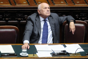 affaire almasri audition ou memoires des ministres les 17 ou 18 septembre vote du comite le 30
