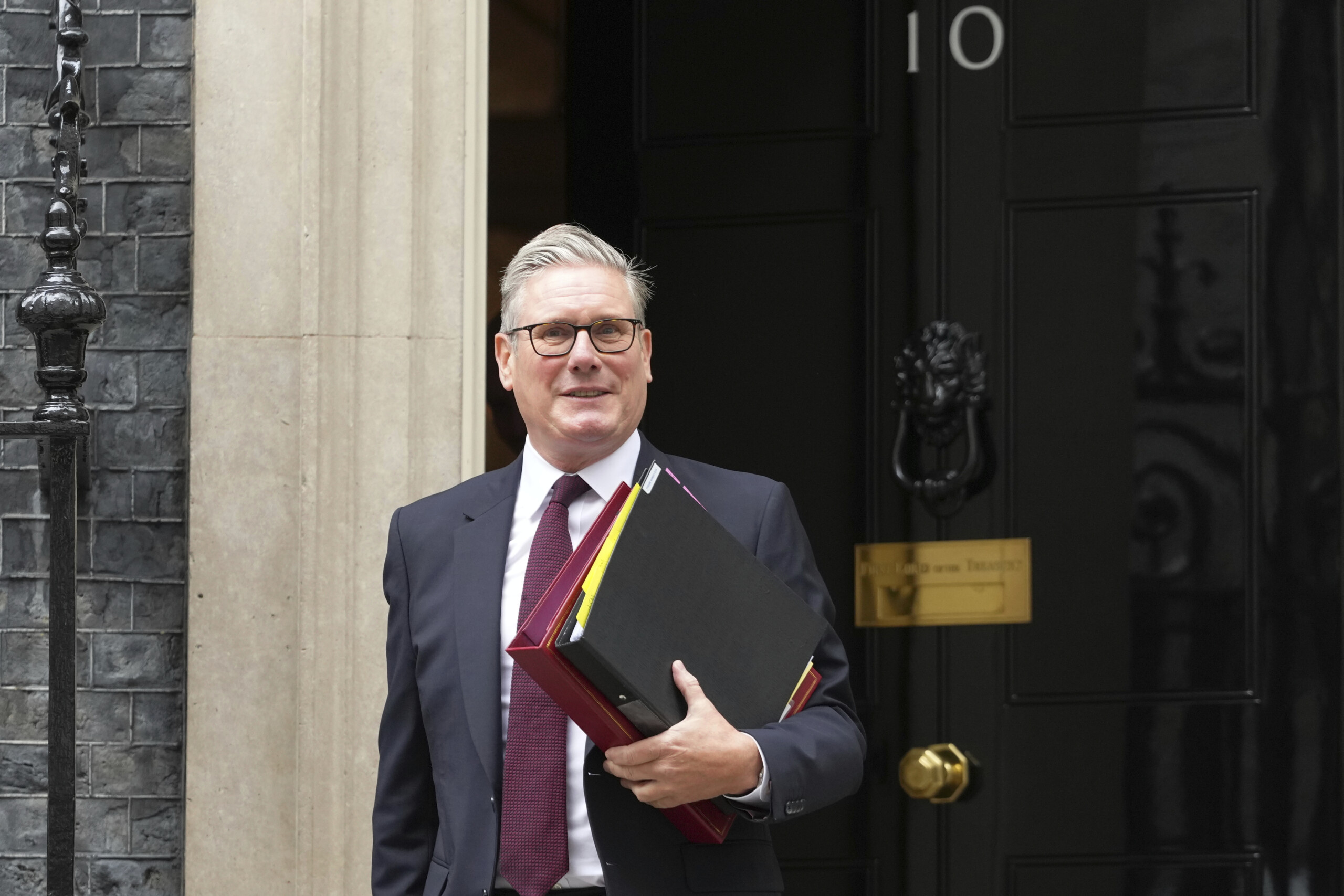 ukraine starmer bon accord volontaire sur les missiles a longue portee a kiev scaled