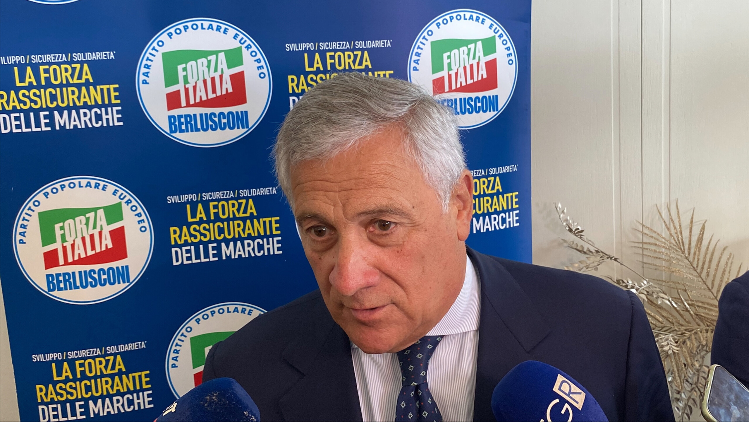 volleyball tajani nous sommes de retour au sommet du monde bravo les filles scaled
