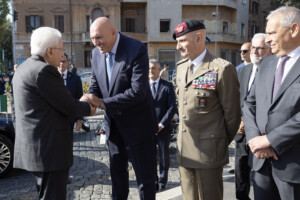 moyen orient crosetto si necessaire nous sommes prets a poursuivre seuls la mission de la finul
