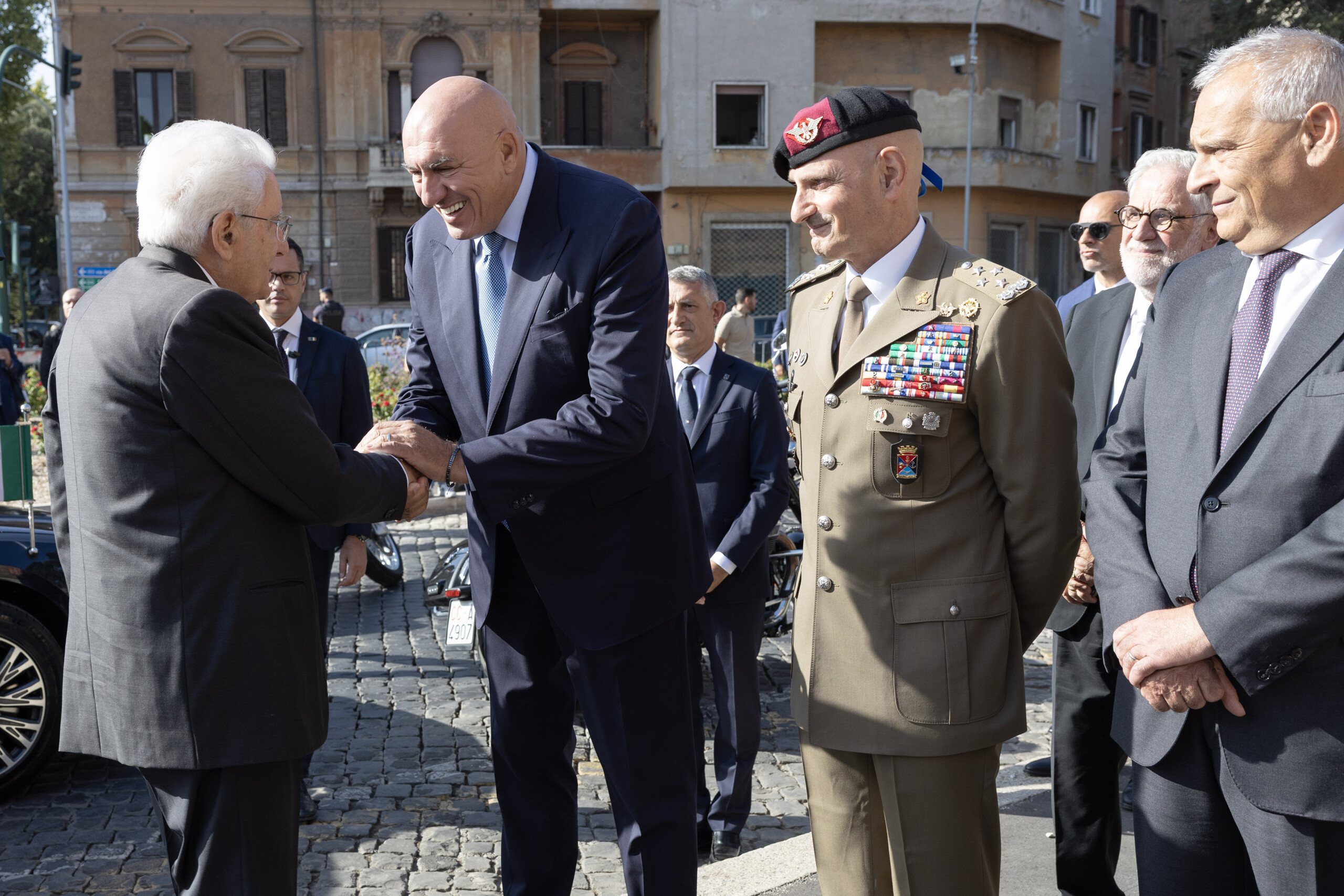 moyen orient crosetto si necessaire nous sommes prets a poursuivre seuls la mission de la finul scaled