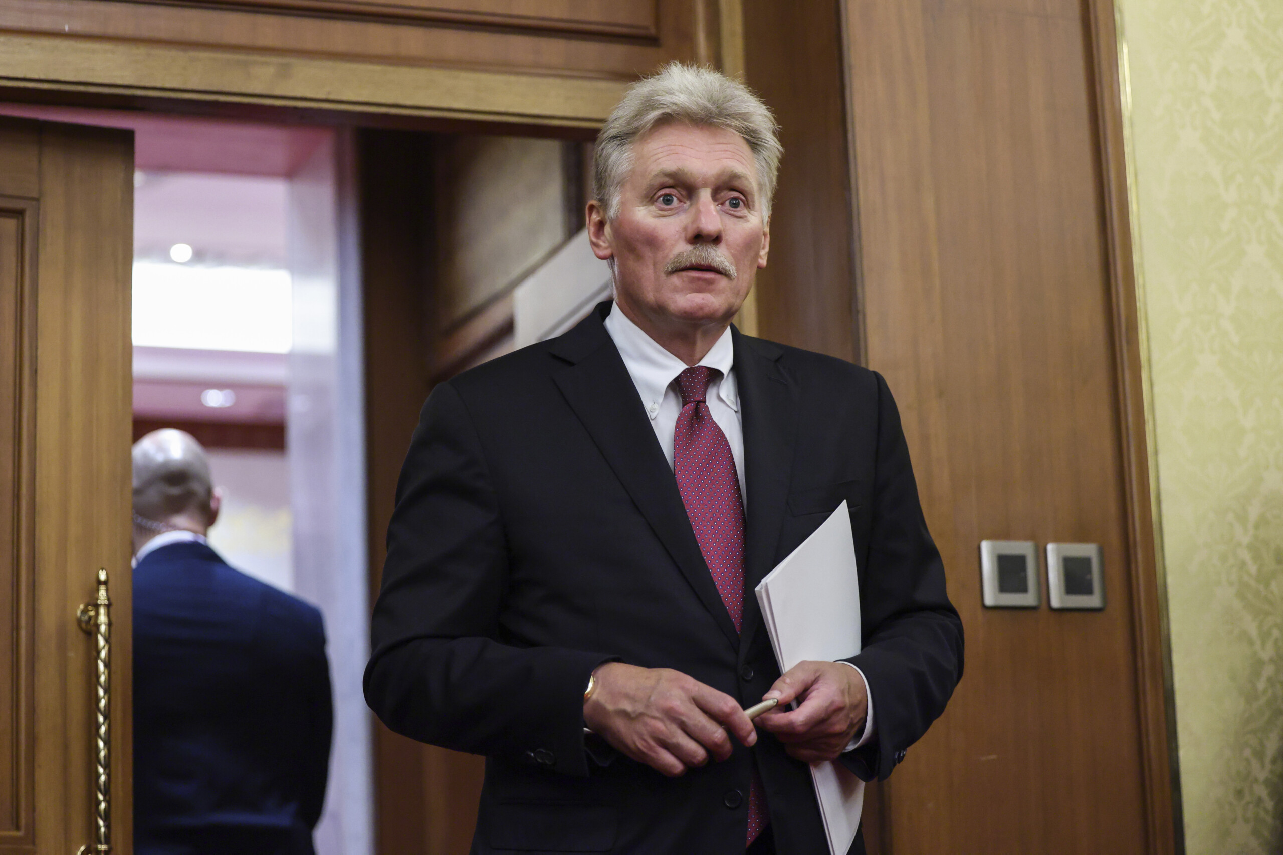 ukraine kremlin aucune sanction ne nous forcera a changer de position scaled