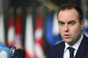 france lecornu merci a macron pour sa confiance lobjectif est dassurer la stabilite