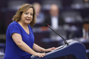 ue la cheffe des socialistes a gaza cest un genocide non a une resolution vide