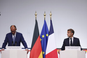 ukraine les medias berlin et paris proposent de nouvelles sanctions de lue contre la russie