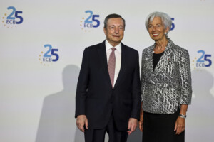 bce lagarde un an apres le rapport draghi il est essentiel de mettre en oeuvre ses recommandations