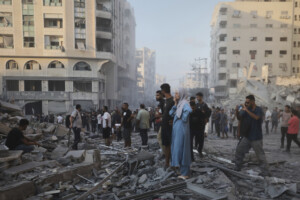 attaques israeliennes sur le camp de refugies de shati a gaza city