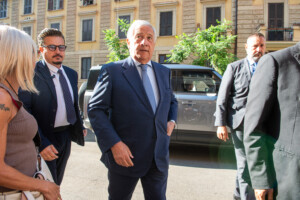 fi tajani la reforme de la justice une bataille historique comites pour le oui au referendum