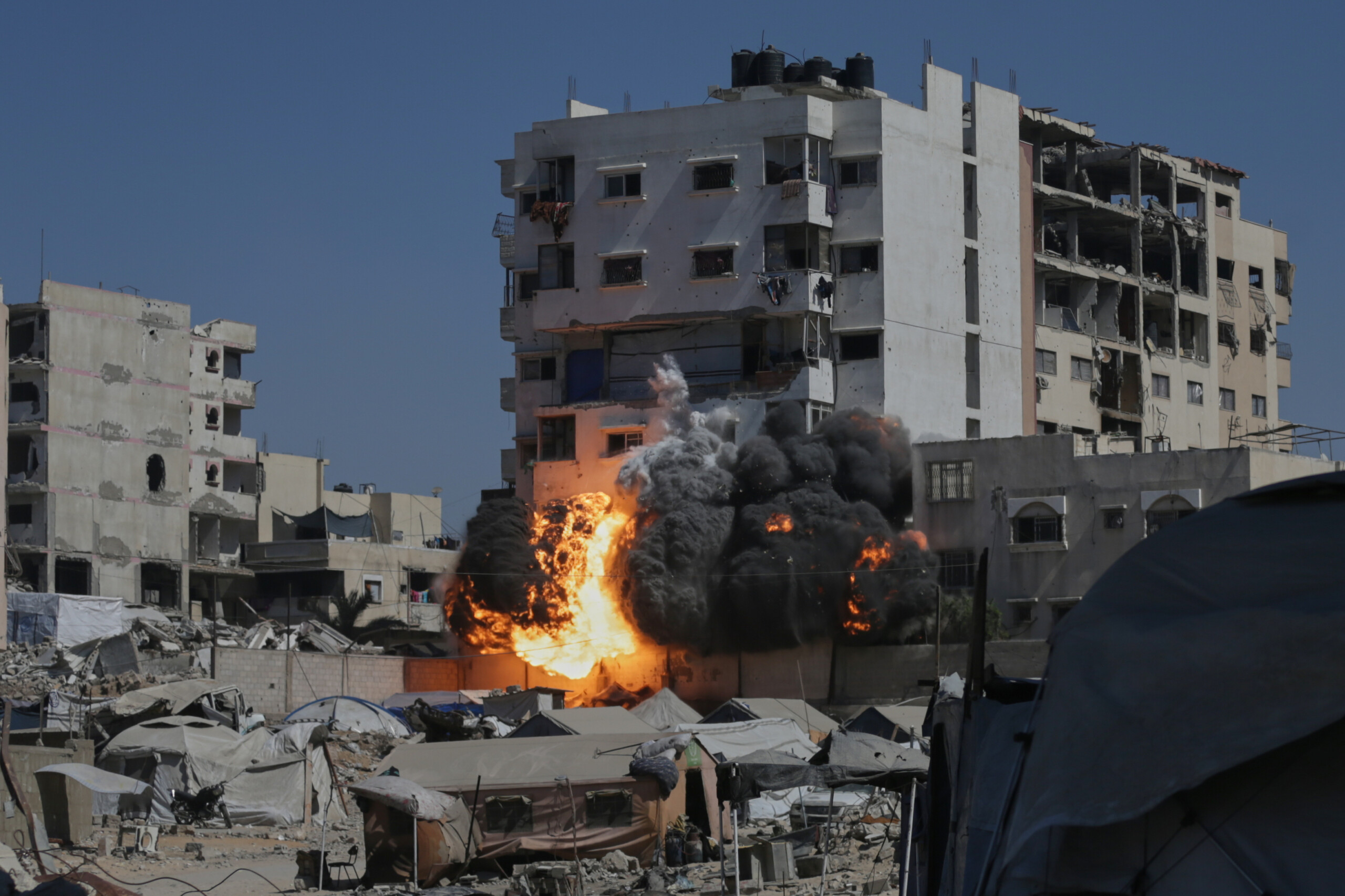 gaza medias au moins 11 personnes tuees depuis laube scaled
