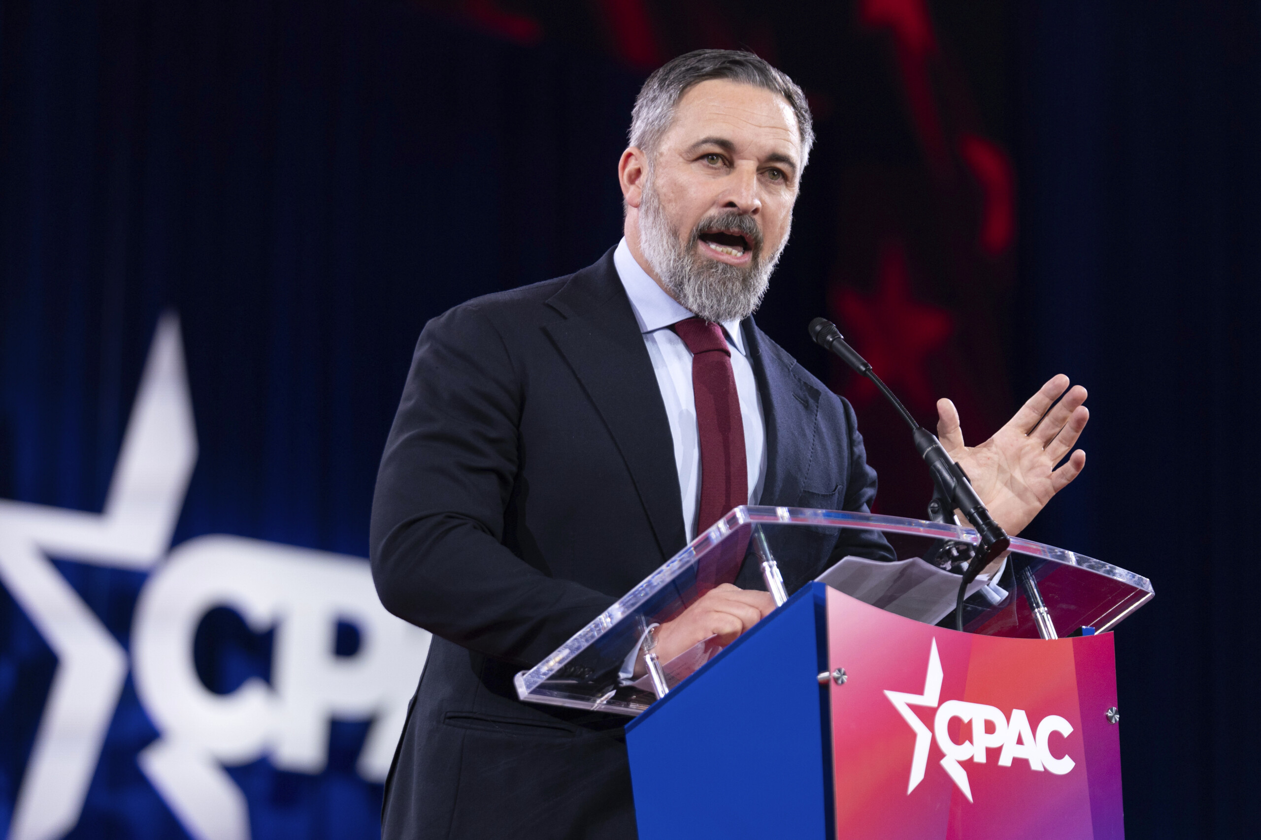 espagne a la convention vox en memoire de charlie kirk scaled