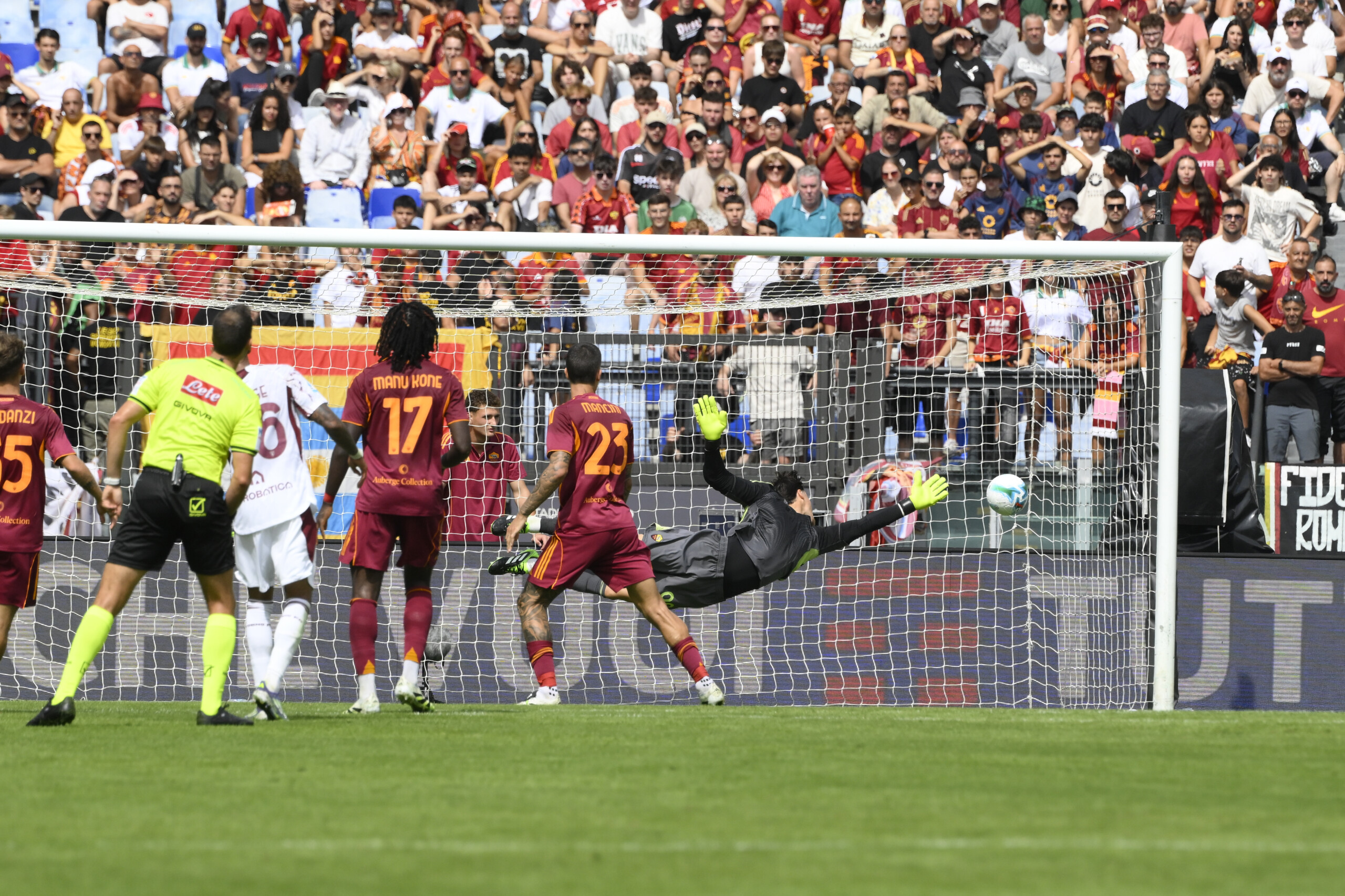 football serie a roma torino 0 1 simeone fait la difference scaled