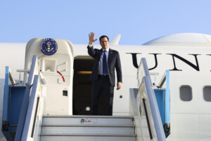 moyen orient le secretaire detat americain rubio arrive en israel
