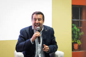 pontida salvini prochain gouverneur de la venetie bardella parmi les invites