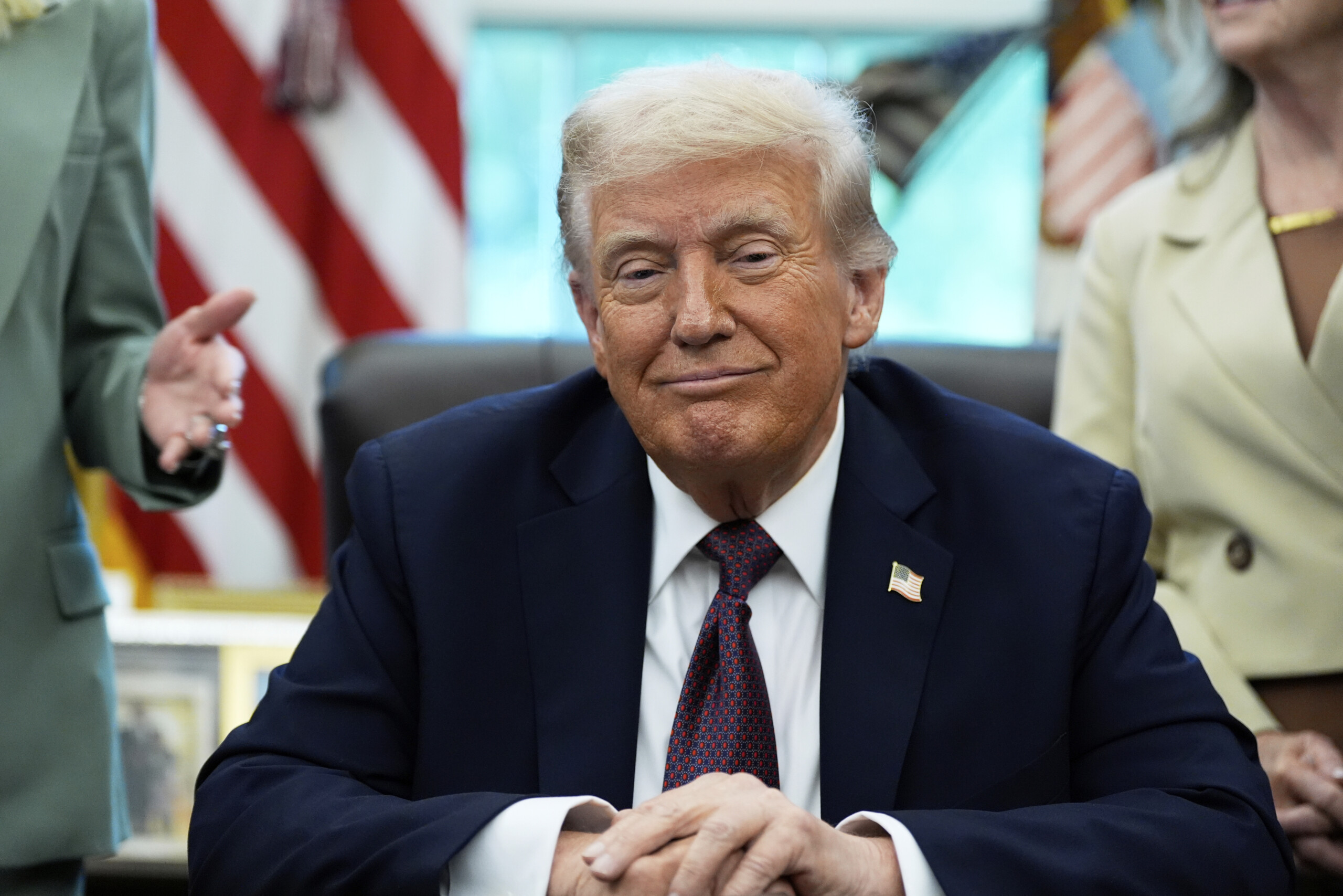 etats unis trump poursuit le new york times pour 15 milliards de dollars scaled