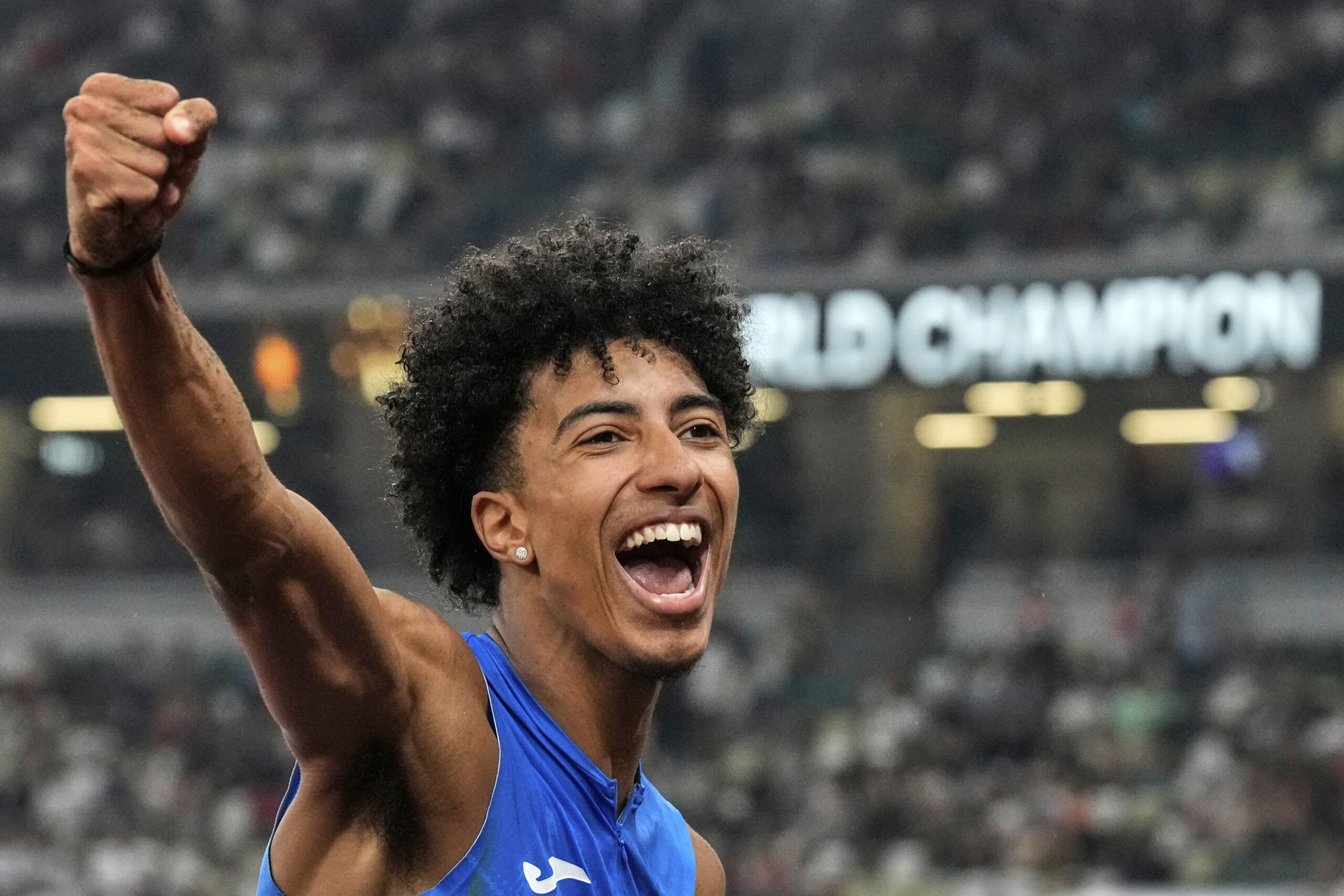 athletisme furlani en larmes quelque chose de magique je ny crois toujours pas scaled