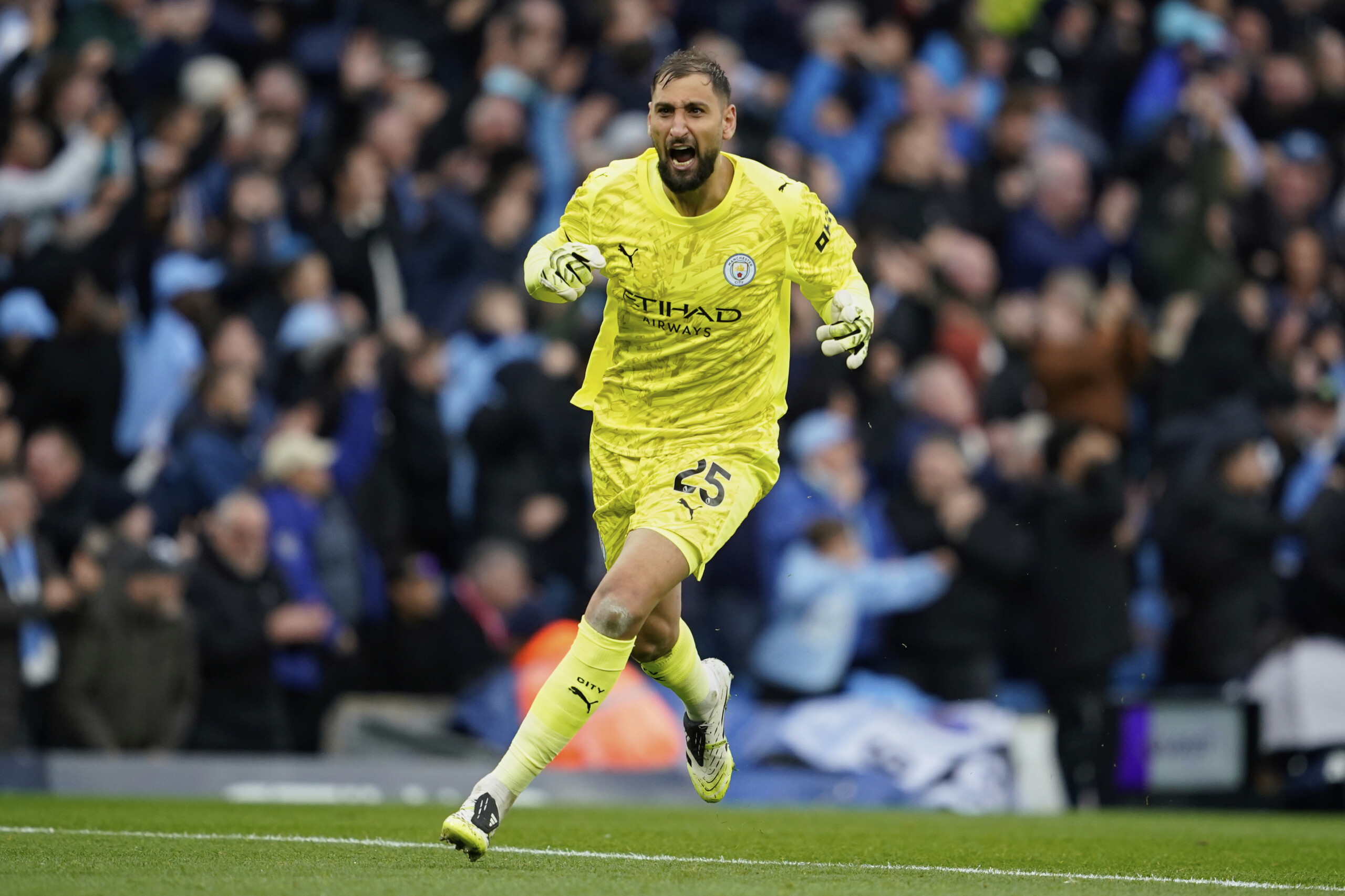 ligue des champions donnarumma naples ca me rappelle chez moi cest un reve detre entraine par guardiola scaled