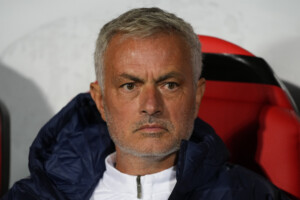 football mourinho nouveau coach du benfica il revient apres 25 ans