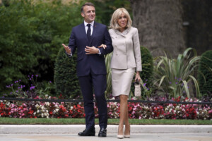 france lavocat de macron il fournira des preuves scientifiques que brigitte est une femme