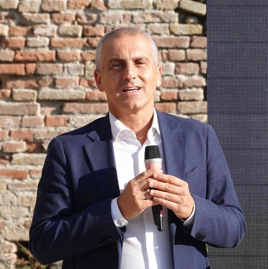 maire de rimini presence inappropriee disrael au salon du tourisme