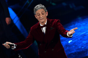 rai fiorello revient sur radio 2 a partir du 20 octobre avec la pennicanza