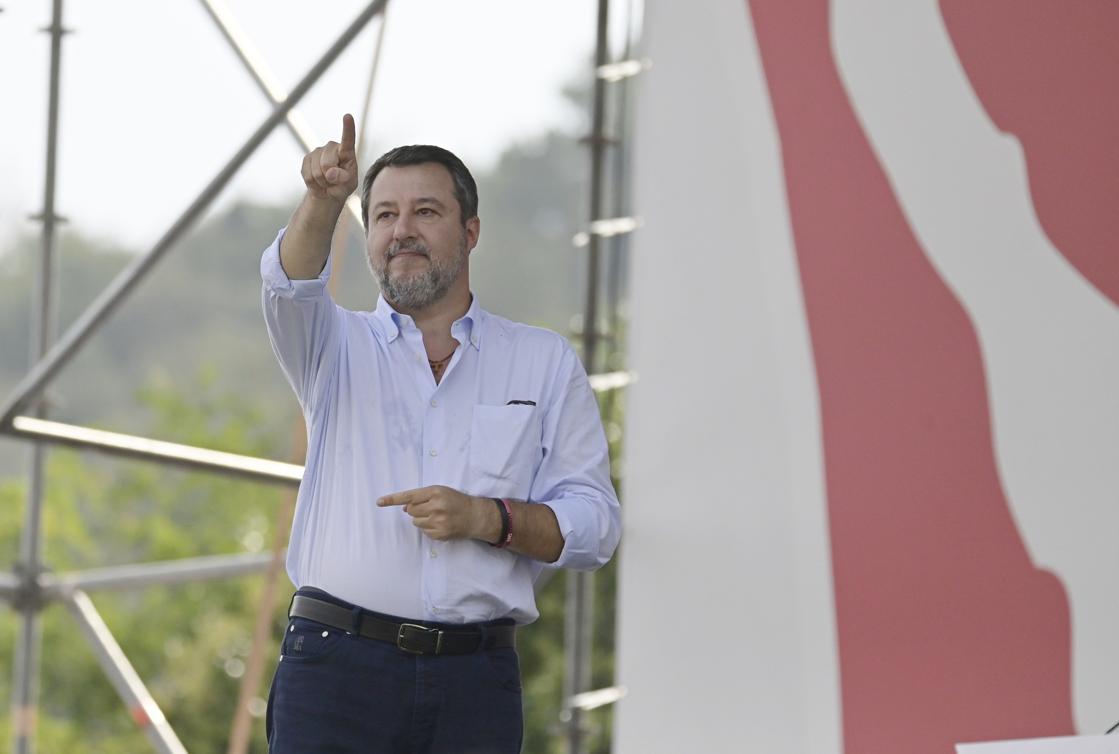 ue salvini jamais de notre vie une armee europeenne