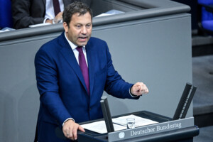 ukraine berlin pression maximale sur poutine il paiera pour la destruction de la guerre